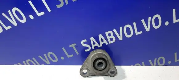 Volvo V70 Engine mount bracket 8666205