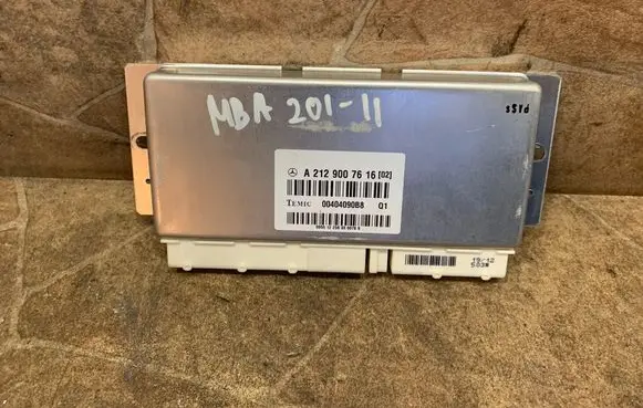 Mercedes-Benz CLS C218 X218 Air suspension control unit module (rear) A2129007616