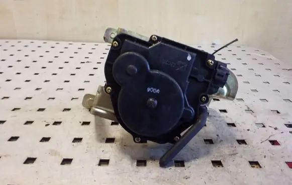 Opel Frontera B Tailgate boot lock/latch motor 