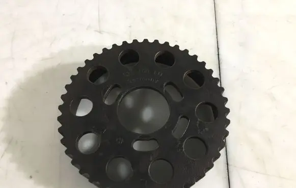 Volkswagen PASSAT B7 Camshaft pulley/ VANOS 03L109111