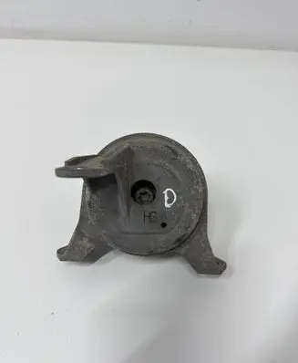 Opel Astra H Engine mount bracket 90539246