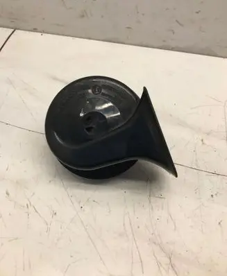 BMW 5 E60 E61 Horn signal 0092018 CH2139