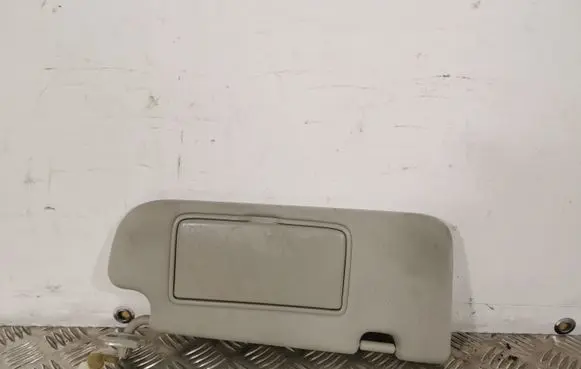Infiniti Q50 Sun visor RHA