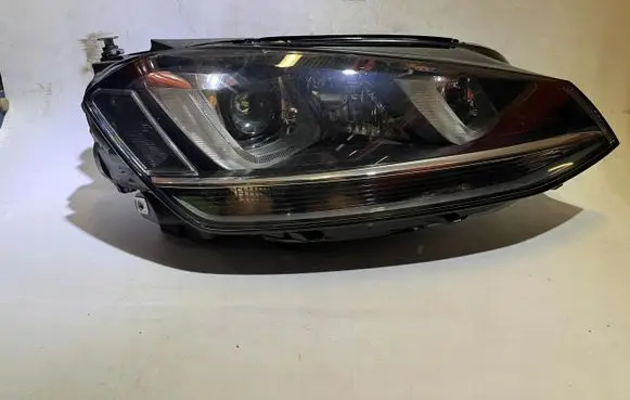 Volkswagen Golf VII Headlight/headlamp 5G1941752