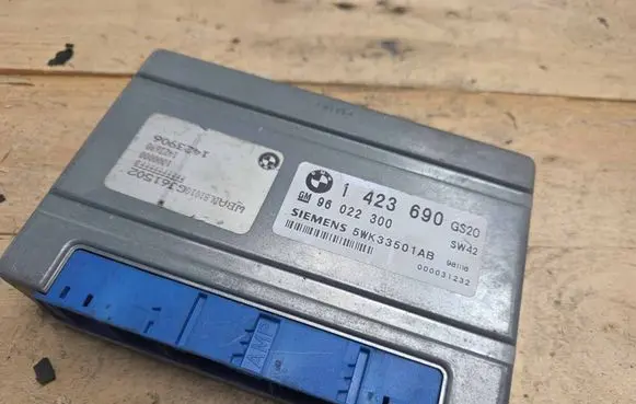 BMW 5 E39 Gearbox control unit/module 1423690