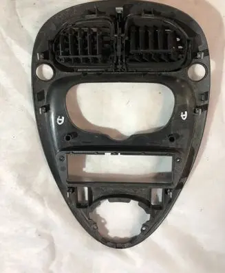 Citroen Xsara Picasso Center console 9631315877