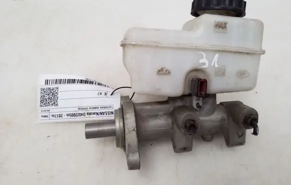 Nissan Navara Master brake cylinder 