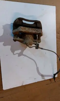 Volkswagen Multivan T4 Front brake caliper