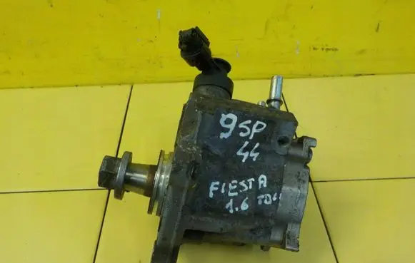 Ford Fiesta Fuel injection high pressure pump 0445010539