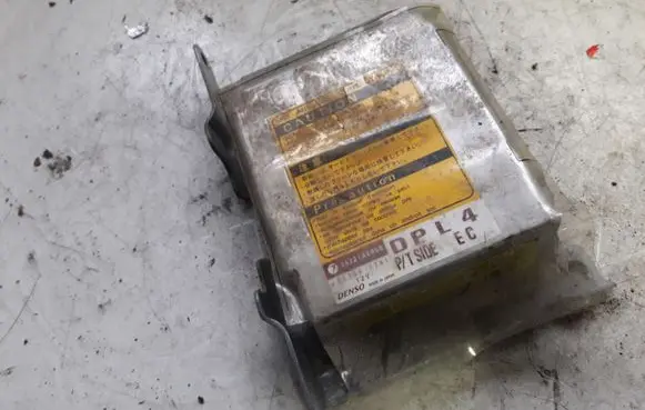 Subaru Legacy Airbag control unit/module 1523002741