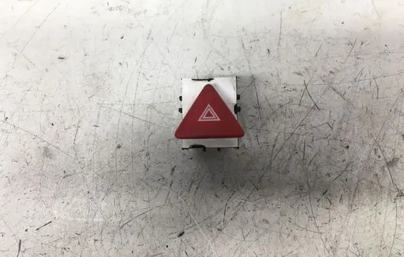 Volkswagen PASSAT B6 Hazard light switch 3C0953509A