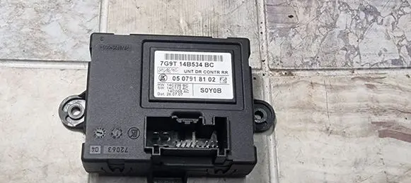 Ford Mondeo MK IV Door control unit/module 7G9T14B534BC 0507918102