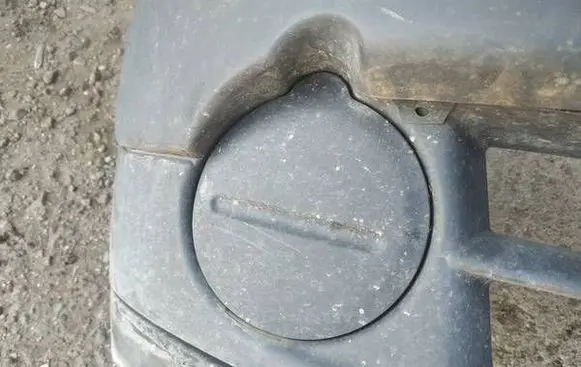 Front bumper lower grill
