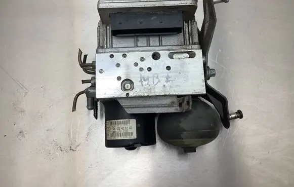 Mercedes-Benz E W211 ABS Pump A0044314212 0265250010