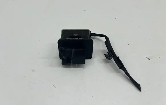 Mercedes-Benz EQE v295 Fuel tank cap lock A0008204909