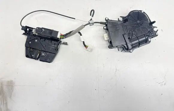 BMW 5 GT F07 Tailgate/trunk/boot lock/catch/latch 912935105 51247269544