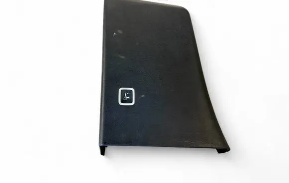 (B) pillar trim (bottom)
