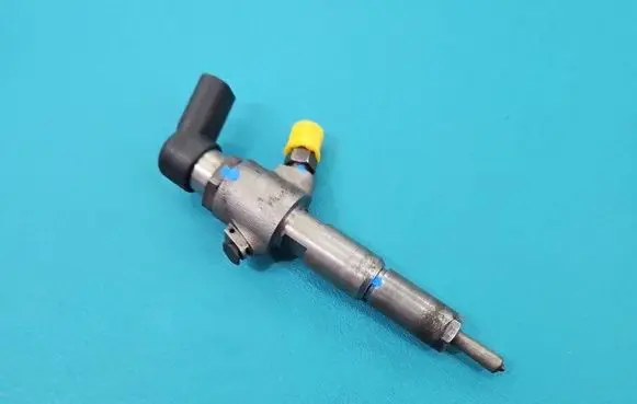 Fuel injector