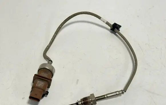 Audi A4 S4 B9 8W Exhaust gas temperature sensor 8W0919529P 44887