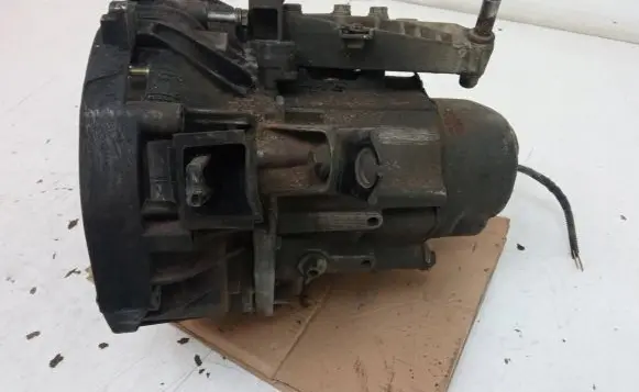 Manual 6 speed gearbox