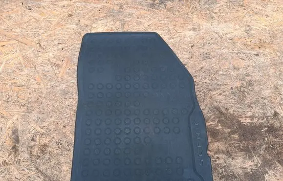 Renault Scenic III - Grand scenic III Front floor mat 7711426199