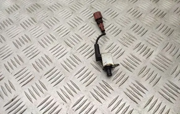 Skoda Octavia Mk3 (5E) Sensor 04L907284