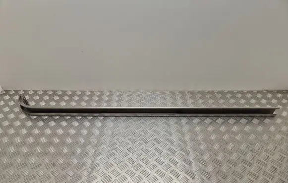 Mercedes-Benz Sprinter W907 W910 Sliding door middle roller runner A9107660600