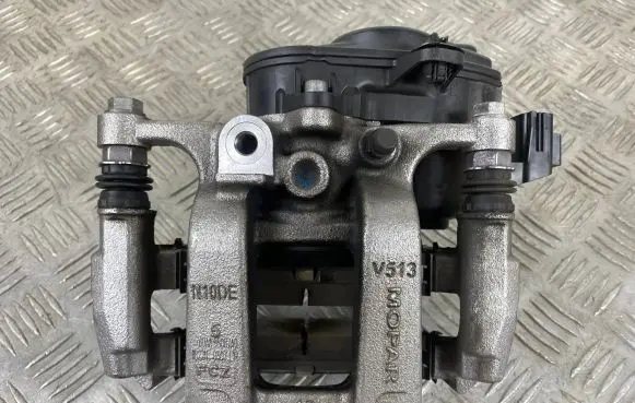 Jeep Grand Cherokee WL Rear brake caliper 068376760AA