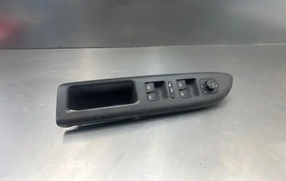 Volkswagen Golf Plus Electric window control switch 1K4959857