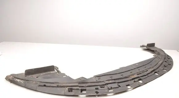 Volvo V60 Front bumper skid plate/under tray 30795019