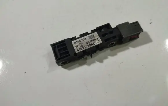 Chrysler 300 - 300C Airbag deployment crash/impact sensor 2621201157