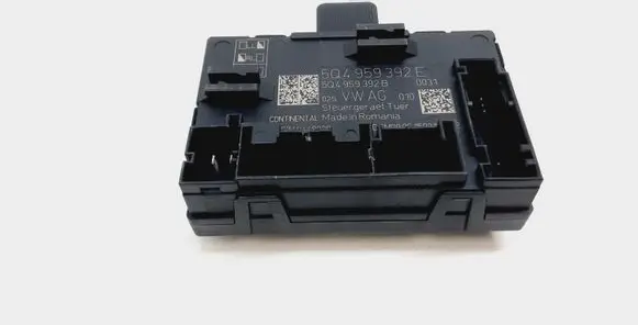 Volkswagen Golf VII Door control unit/module 5Q4959392E