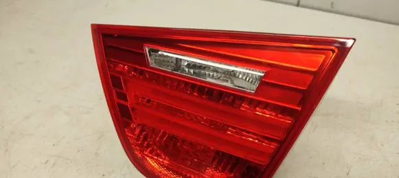 BMW 3 E90 E91 Tailgate rear/tail lights 7289434
