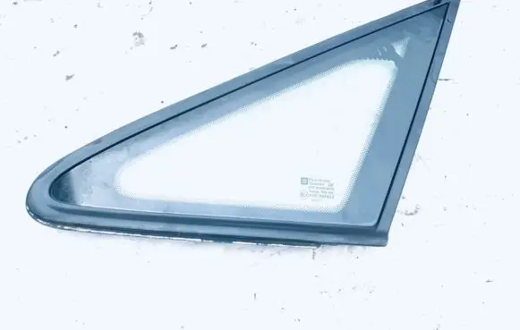 Opel Zafira A Front triangle window/glass 