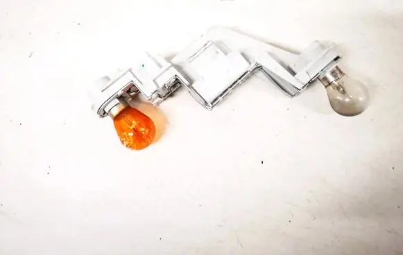 Volvo V50 Tail light bulb cover holder