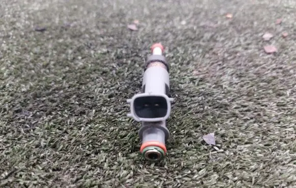 Toyota Prius (XW50) Fuel injector 2325037080 250062727