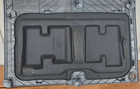 Opel Movano C Battery box tray cover/lid 1308522070