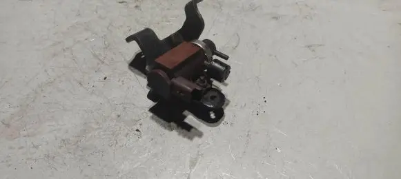 Volvo V50 Turbo solenoid valve 9650098380 0096602