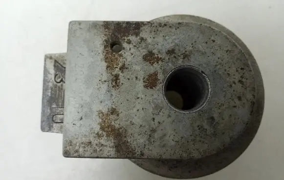 Mercedes-Benz E W212 Rear differential mounting bracket A2043500215