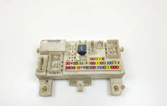 Ford Focus C-MAX Fuse module 4B83112040110 F0492C 3M5T14014