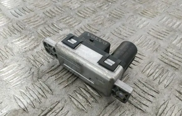 Volvo XC90 Glow plug pre-heat relay 31459300
