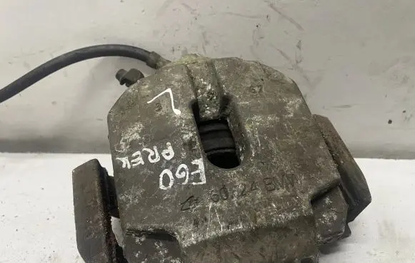 BMW 5 E60 E61 Front brake caliper 6024