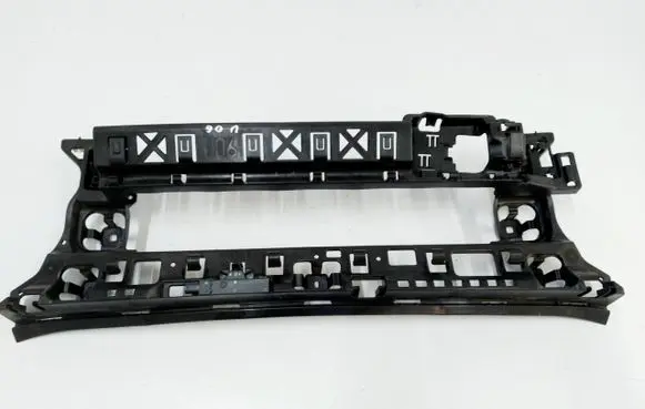 BMW 2 Active Tourer U06 Rear bumper mounting bracket 8739135