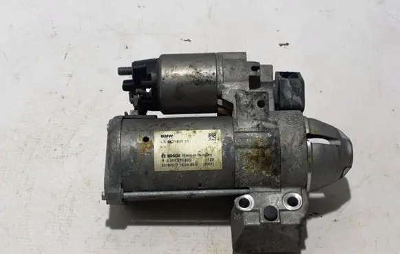 BMW 5 G30 G31 Starter motor 8621839