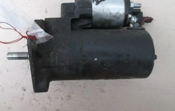 Volkswagen Polo III 6N 6N2 6NF Starter motor