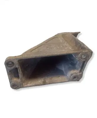 Land Rover Range Rover L322 Engine mounting bracket 6754410