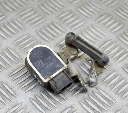 BMW 5 F10 F11 Headlight/headlamp level sensor 6860843