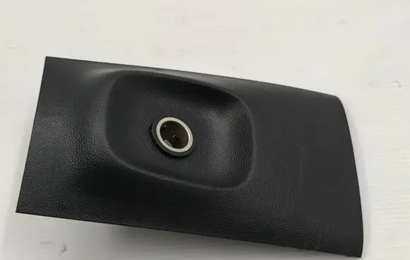 Opel Zafira C Centre console side trim front 2068029
