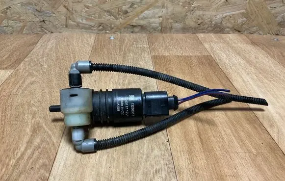 Opel Insignia A Windscreen/windshield washer pump 13250357 3240117
