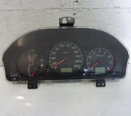 Mazda Premacy Speedometer (instrument cluster) WCCB07F